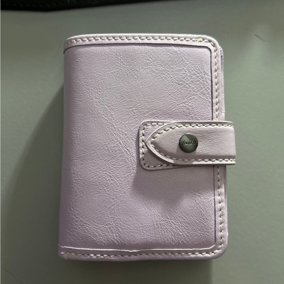 filoFAX Other - filoFAX Lilac Compact Planner Wallet - Light Purple